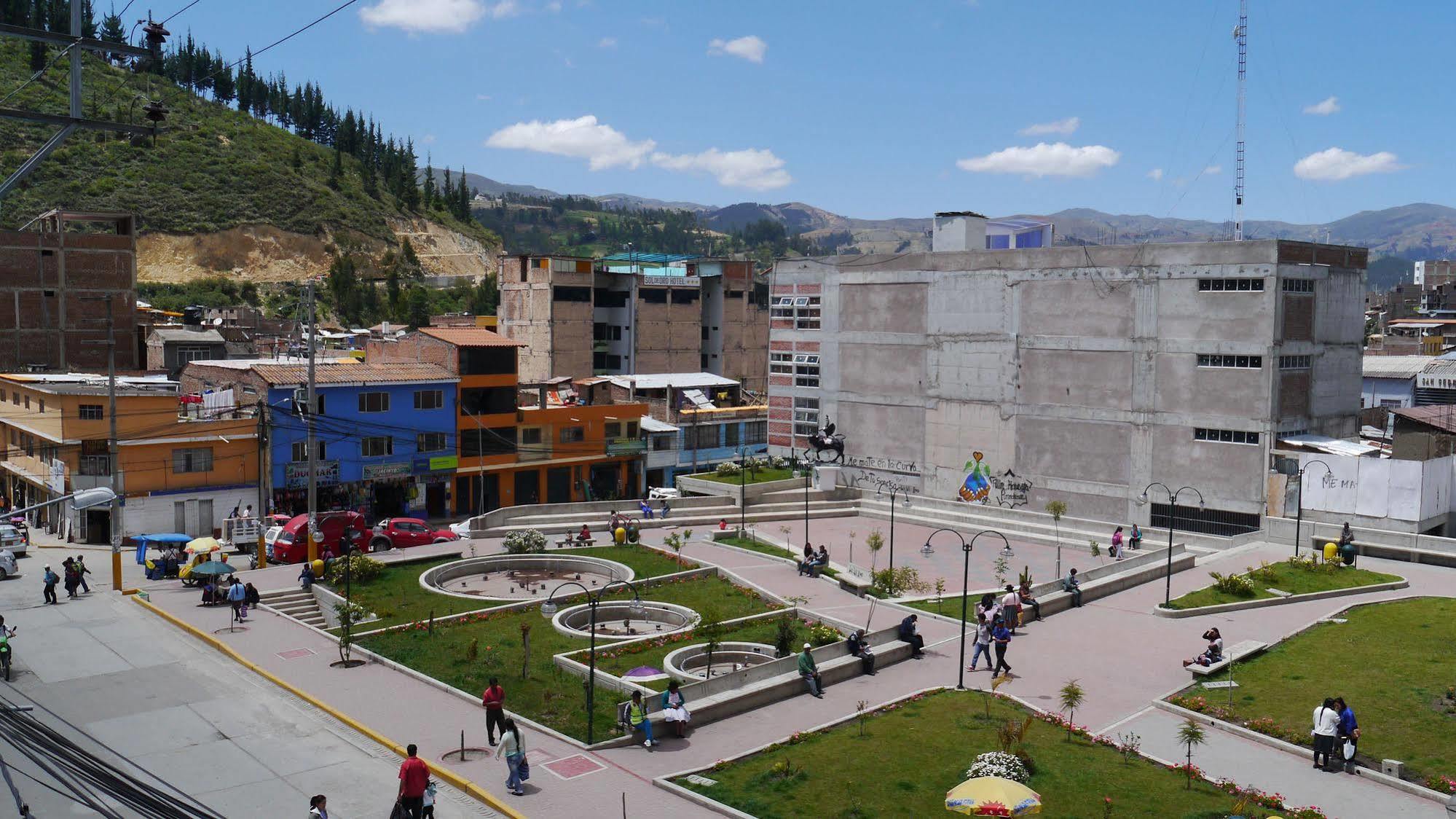 El Parque Hotel Andahuaylas Exteriör bild